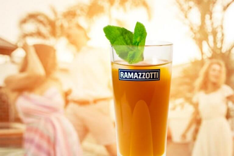 CocktailRezept Ramazzotti Amaretto Brunesque für laue Sommerabende